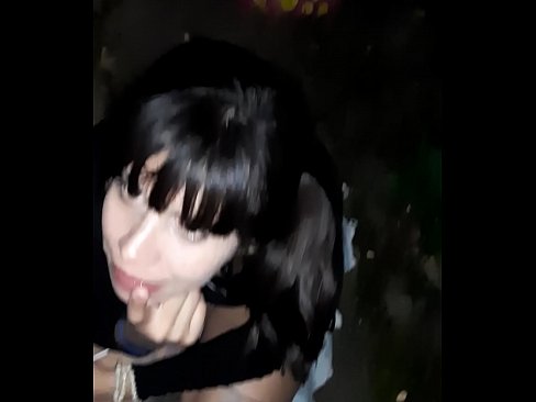 ❤️ 路上でキャンディと引き換えに腫れたペニス ❌ ロシアポルノ ❌️